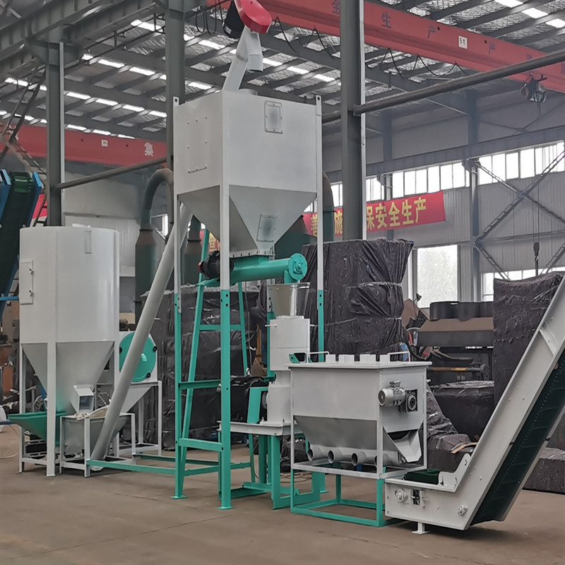 SGS Linea di produzione di pellet per mangimi Animali 500-1000 kg/h 17*5*5,5m
