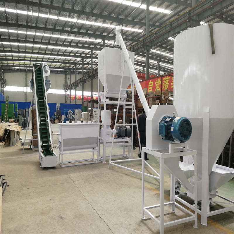 Linea di produzione di pellet per mangimi per animali 500-1000 kg/h 62KW 17*5*5,5m