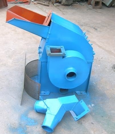 1.2-2.5 t/h Macchina di frantumazione del legno per la macinazione di stalchi di mais e conchiglie di arachidi Macchina di frantumazione di macchine colore personalizzato