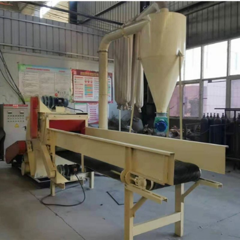 200 kg/h Macchine per la frantumazione del legno Macchine per la frantumazione del legno Piccole macchine multifunzionali per la segatura del legno