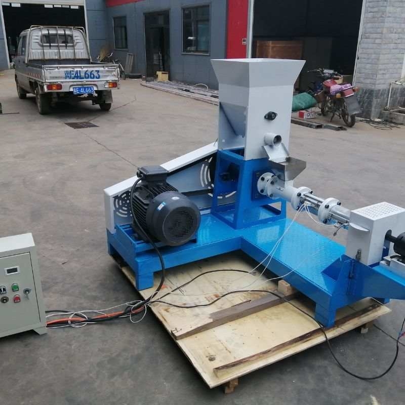 DGP Dry Type Floating Fish Feed Dog Food Extruder Granulatore a vite singola Granulatore di semi di cereali Maize Corn Soya Extruder