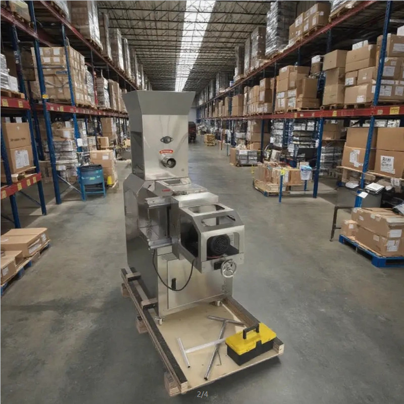 50-2000 kg/h Capacità Macchina di estrussione per mangimi per pesci per la produzione su larga scala