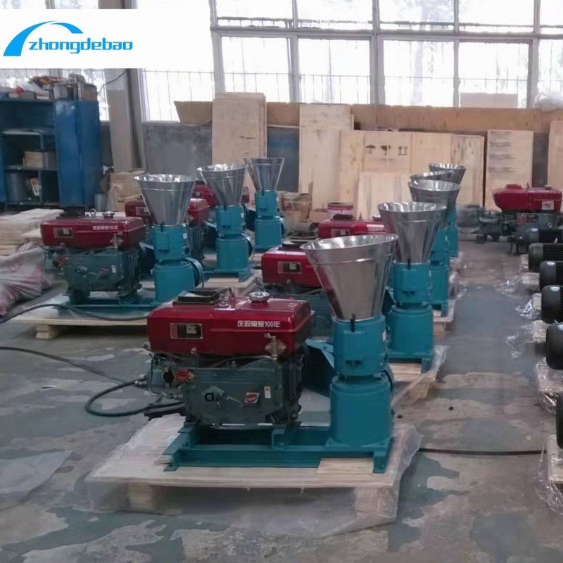 Potenza del motore diesel Tipo 10HP Macchina di lavorazione di pellet per mangimi 90-120kg/h di potenza Macchina di produzione di pellet per mangimi