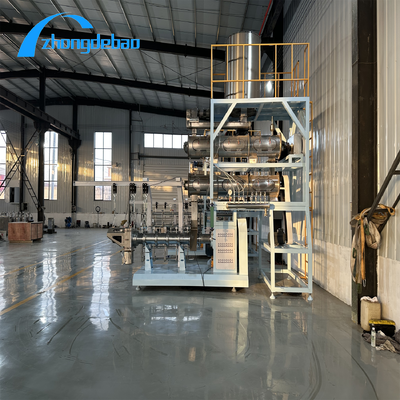 Linea di produzione di mangime per pesci galleggiante a colori su misura con bricchette a forma di cuscino o pane e potenza del motore principale 5,5-160 kW per mangimi per acquacoltura